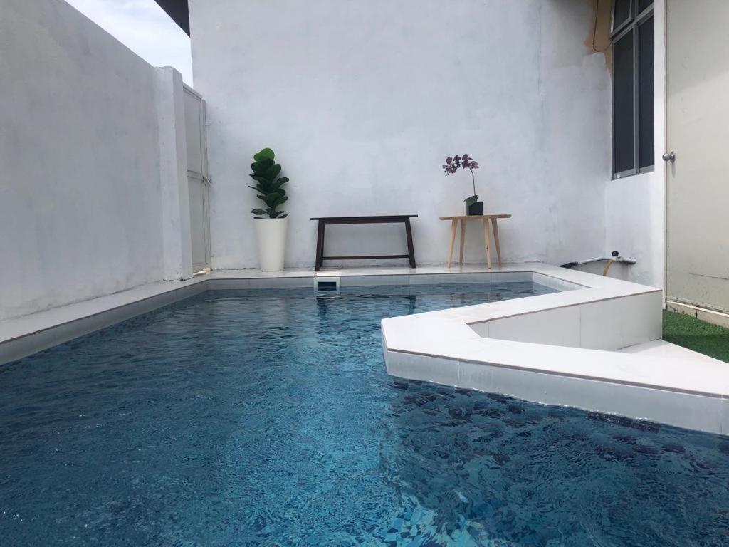 Lungo Guesthouse Kuala Terengganu Exterior foto